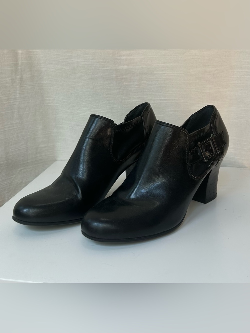 Franco Sarto Minimalist Neutral Black Leather Women's Block Heel Ankle Shoes